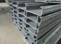 Profilé en acier en C