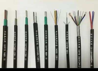 Outdoor fiber optic cable for FTT